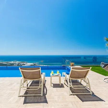 Blue Horizon Luxury *